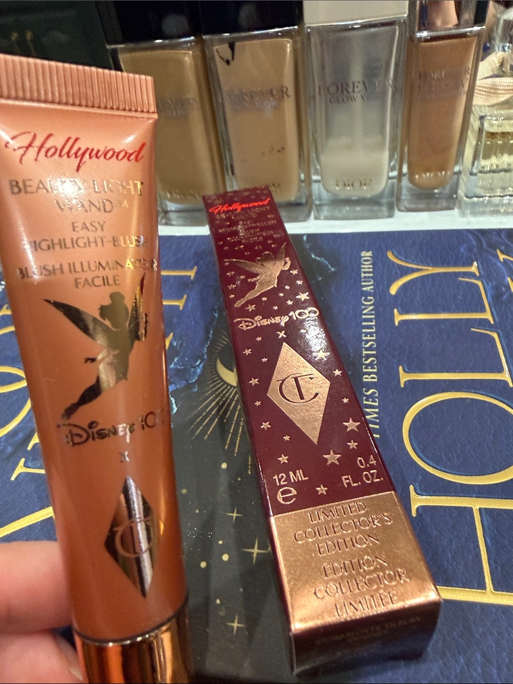 Charlotte Tilbury Warm Bronze Highlighter Glow Wand